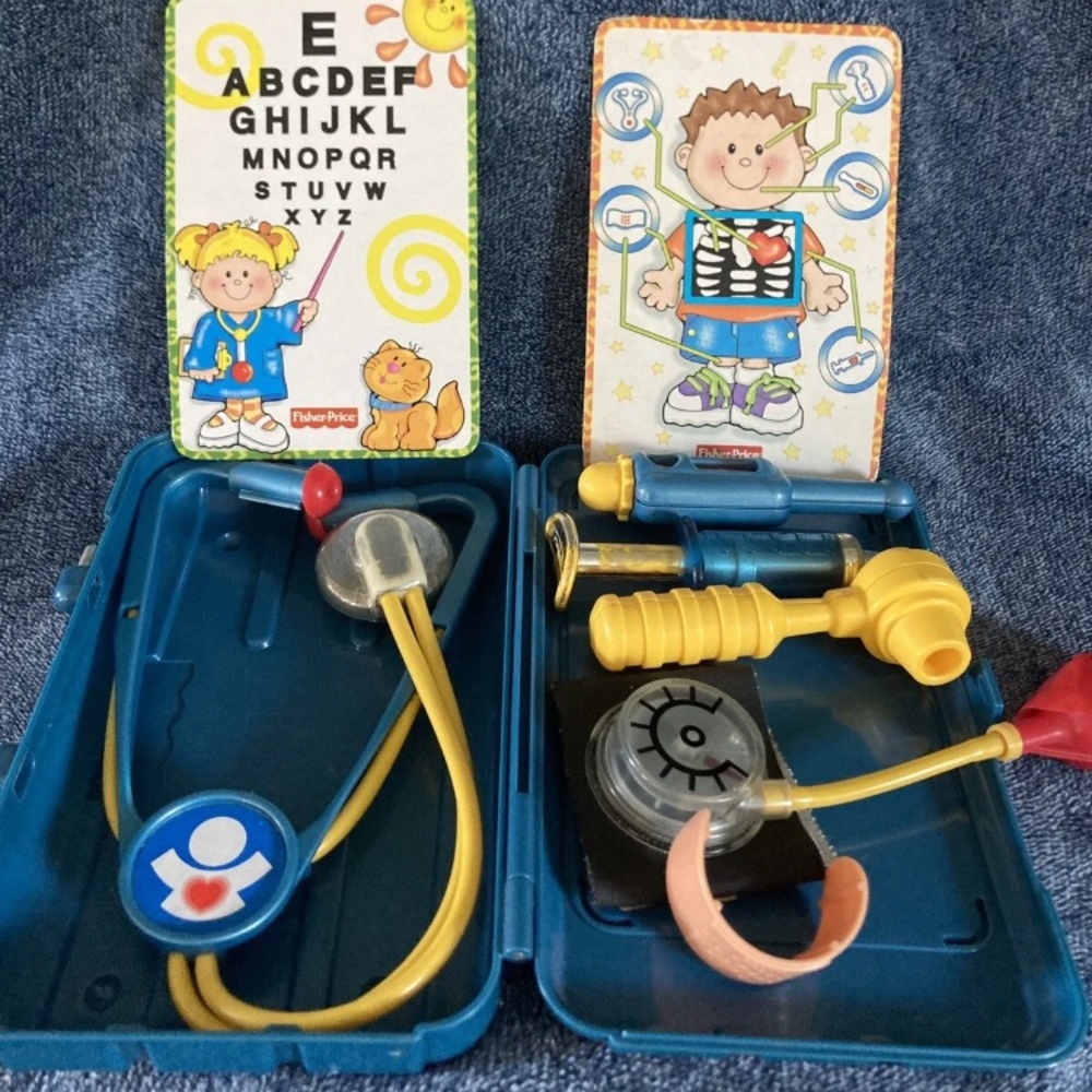 Vintage dr/nurse kit